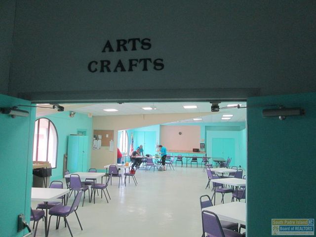 132 E Bonnet Circle, Port Isabel, TX 78578