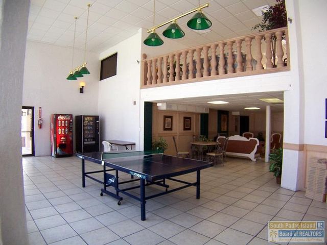 132 E Bonnet Circle, Port Isabel, TX 78578