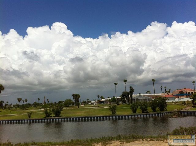 132 E Bonnet Circle, Port Isabel, TX 78578