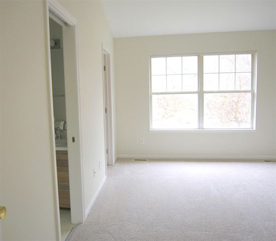 8076 Park Lane, Ypsilanti, MI 48198