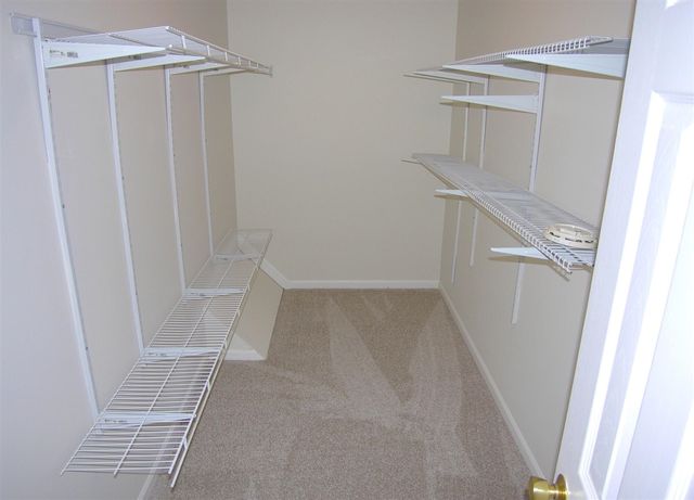 8076 Park Lane, Ypsilanti, MI 48198