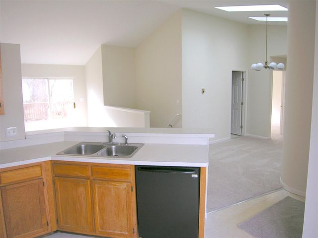 8076 Park Lane, Ypsilanti, MI 48198