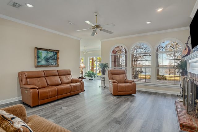 6521 N Lakeshore Drive, Shreveport, LA 71107