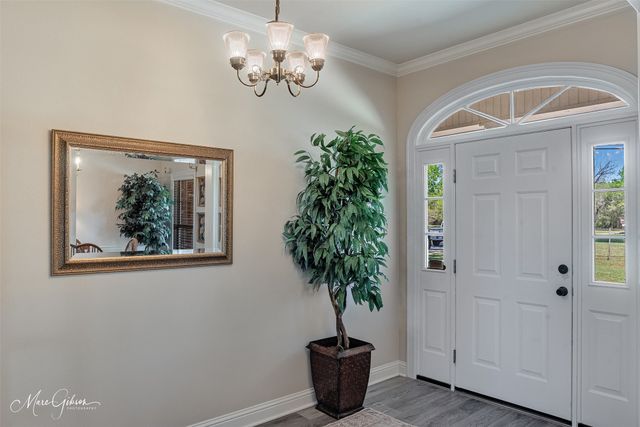 6521 N Lakeshore Drive, Shreveport, LA 71107