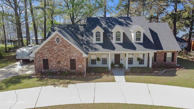 6521 N Lakeshore Drive, Shreveport, LA 71107