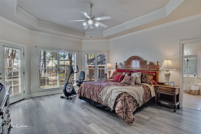 6521 N Lakeshore Drive, Shreveport, LA 71107