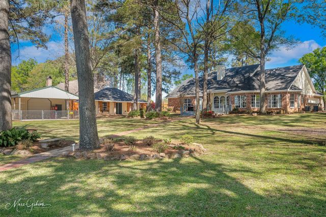 6521 N Lakeshore Drive, Shreveport, LA 71107