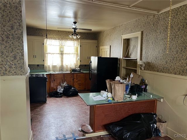 221 Park Avenue, Oneida, NY 13421