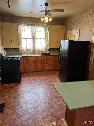 221 Park Avenue, Oneida, NY 13421