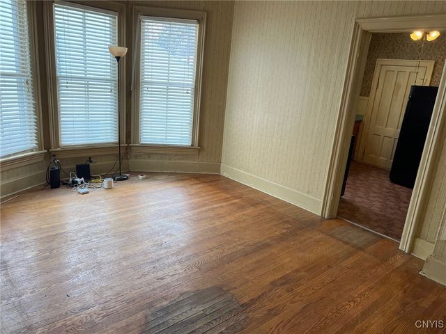 221 Park Avenue, Oneida, NY 13421