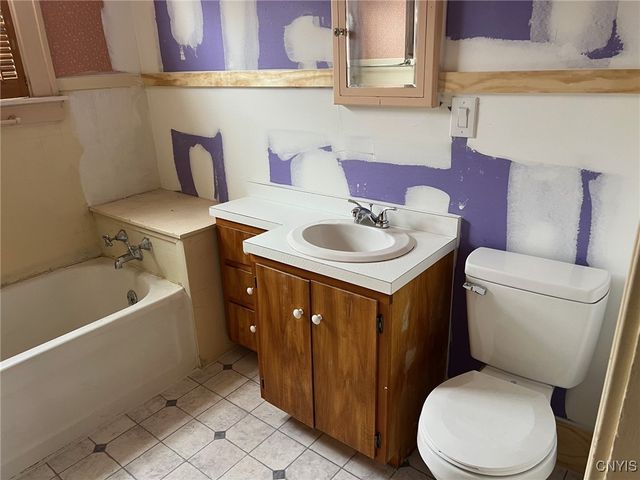 221 Park Avenue, Oneida, NY 13421