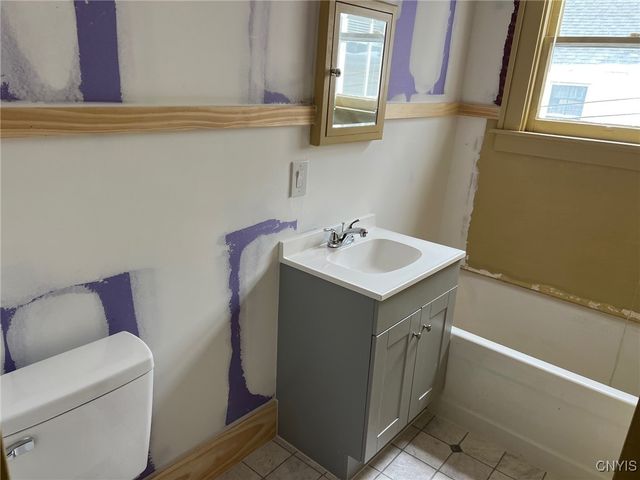 221 Park Avenue, Oneida, NY 13421