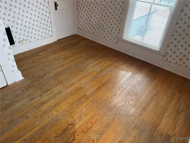 221 Park Avenue, Oneida, NY 13421