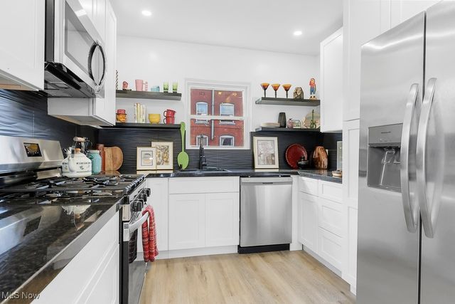 9918 Quebec Avenue, Cleveland, OH 44106