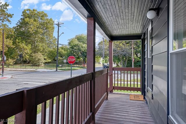 9918 Quebec Avenue, Cleveland, OH 44106