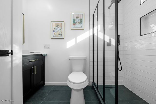 9918 Quebec Avenue, Cleveland, OH 44106