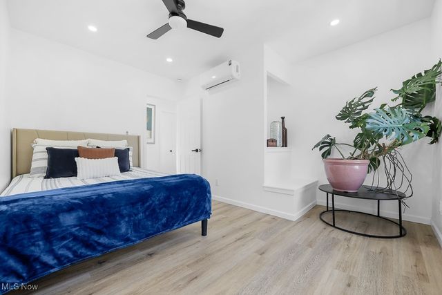 9918 Quebec Avenue, Cleveland, OH 44106