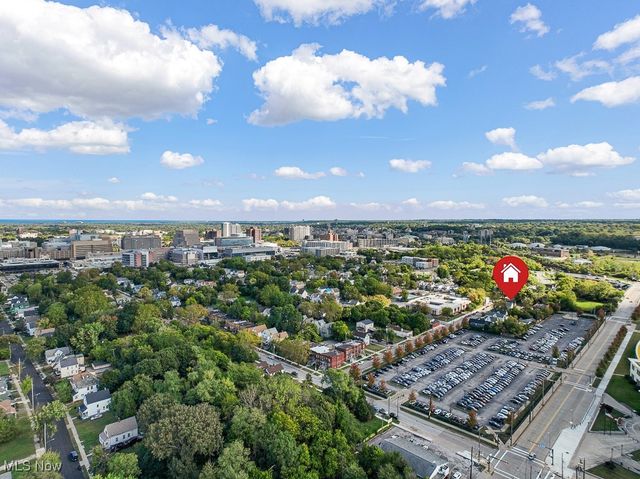 9918 Quebec Avenue, Cleveland, OH 44106