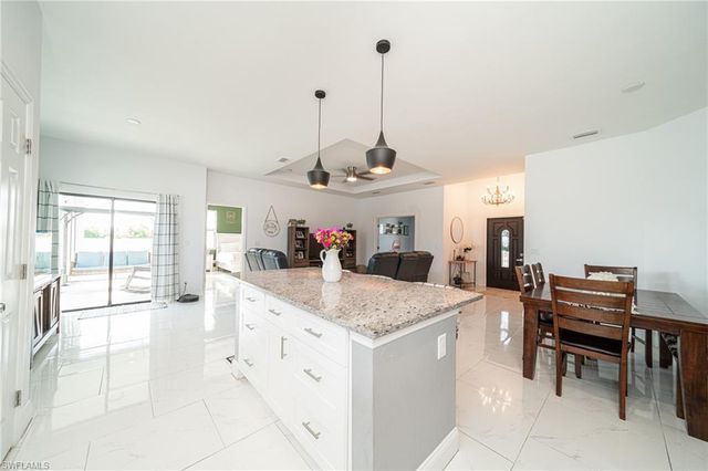 927 NE 18th ST, Cape Coral, FL 33909