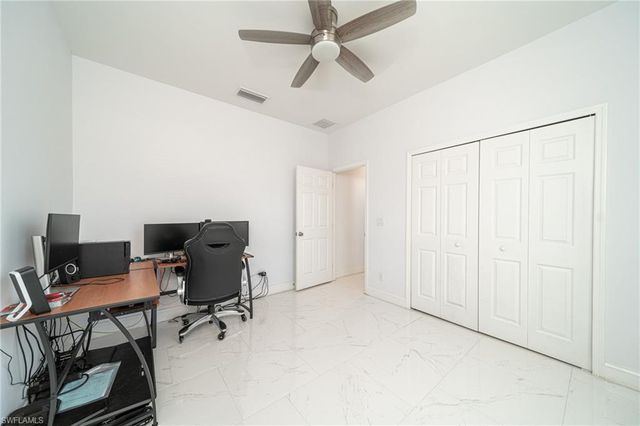927 NE 18th ST, Cape Coral, FL 33909