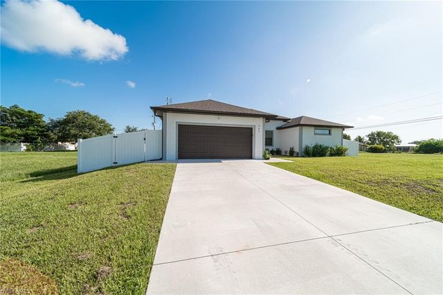 927 NE 18th ST, Cape Coral, FL 33909