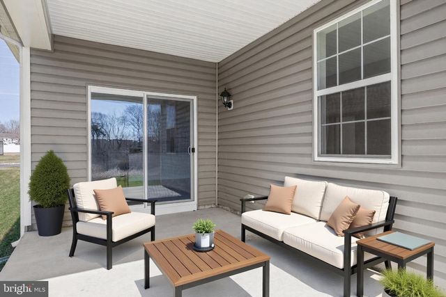 208 CONGRESSIONAL CT, Moorestown, NJ 08057