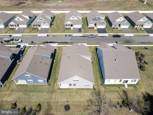 208 CONGRESSIONAL CT, Moorestown, NJ 08057