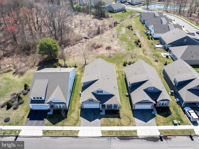 208 CONGRESSIONAL CT, Moorestown, NJ 08057