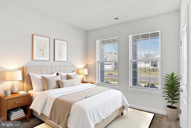 208 CONGRESSIONAL CT, Moorestown, NJ 08057