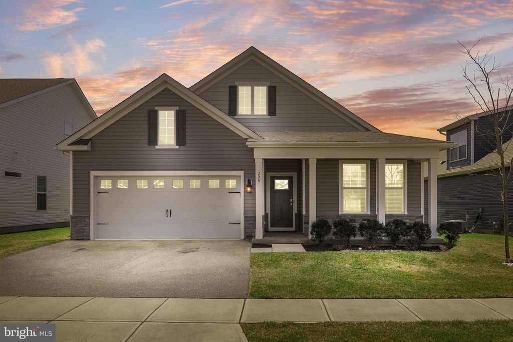 208 CONGRESSIONAL CT, Moorestown, NJ 08057