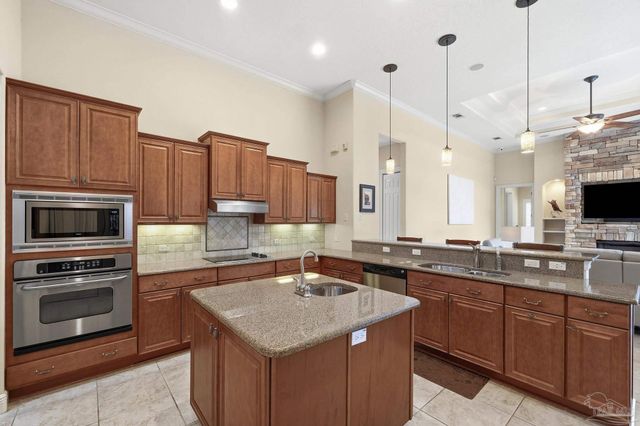 9523 Yarrow Cir, Pensacola, FL 32514