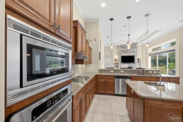 9523 Yarrow Cir, Pensacola, FL 32514