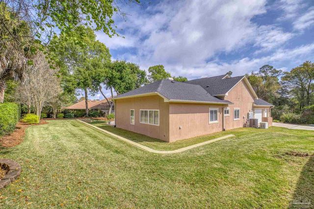 9523 Yarrow Cir, Pensacola, FL 32514