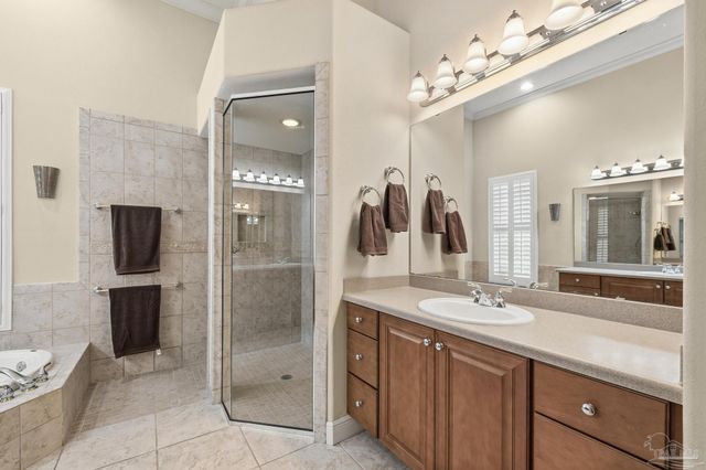 9523 Yarrow Cir, Pensacola, FL 32514