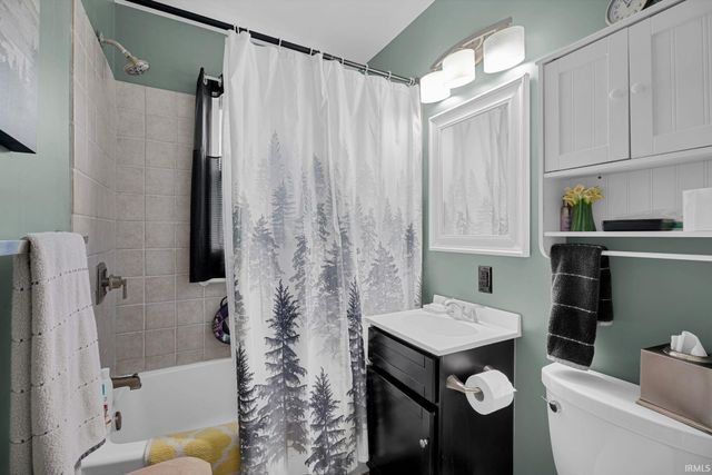 2940 Broadview Drive, Bedford, IN 47421