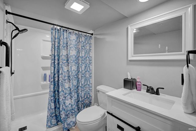 2940 Broadview Drive, Bedford, IN 47421