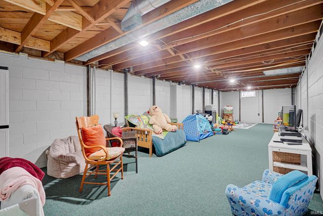 2940 Broadview Drive, Bedford, IN 47421