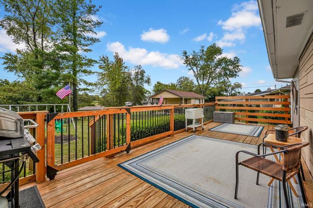 2940 Broadview Drive, Bedford, IN 47421