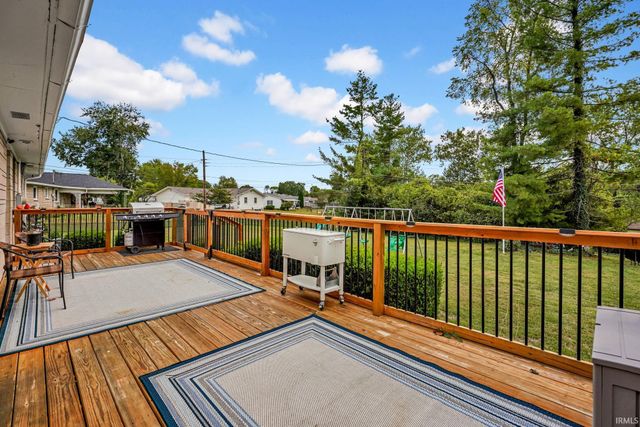 2940 Broadview Drive, Bedford, IN 47421