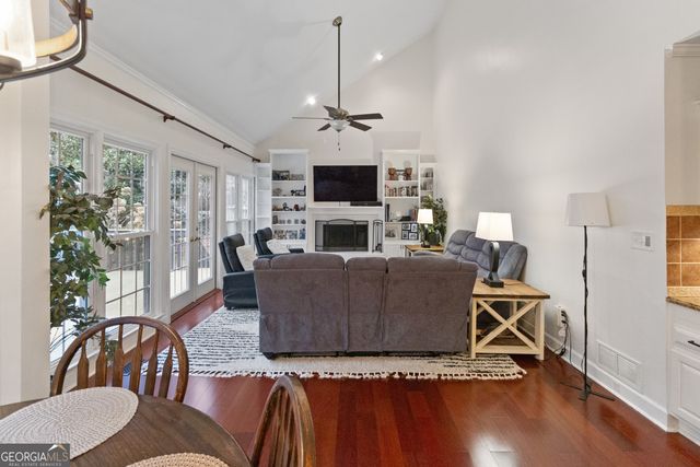 511 Shore Drive NW, Suwanee, GA 30024