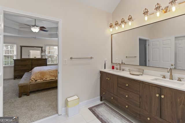 511 Shore Drive NW, Suwanee, GA 30024