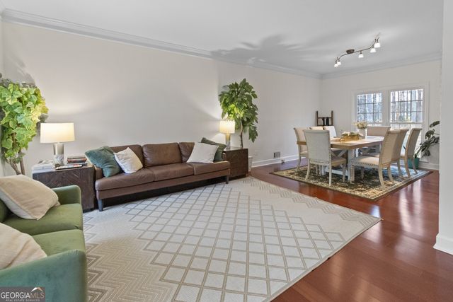 511 Shore Drive NW, Suwanee, GA 30024