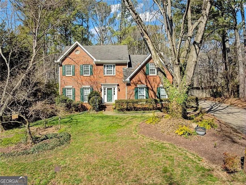 511 Shore Drive NW, Suwanee, GA 30024