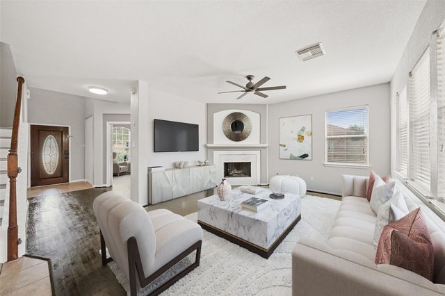 7408 Newport Lane, Pearland, TX 77584