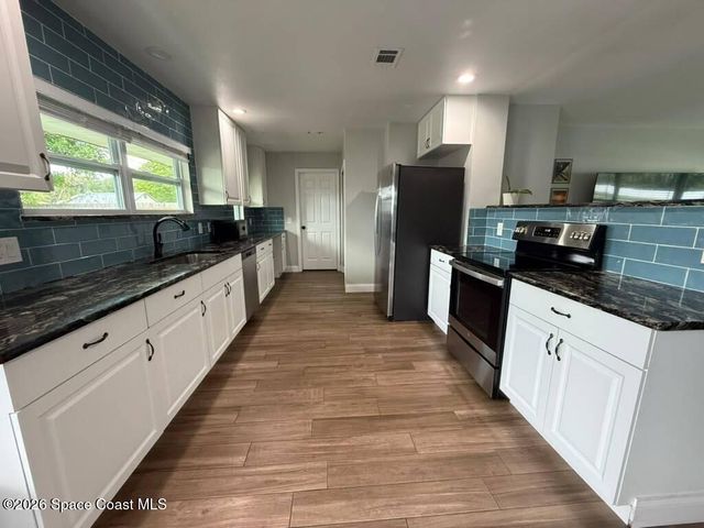 1346 Port Malabar Boulevard NE, Palm Bay, FL 32905