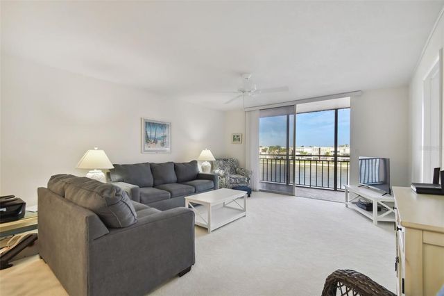 7625 SUN ISLAND DRIVE S 305, South Pasadena, FL 33707
