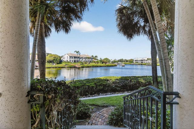 107 Schooner Lane, Jupiter, FL 33477