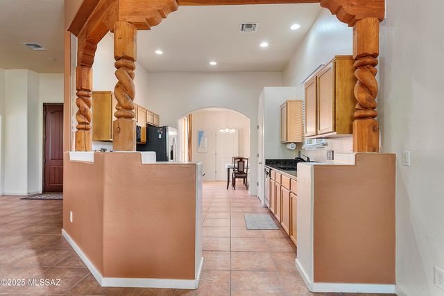 123 Geary Road, Tubac, AZ 85646