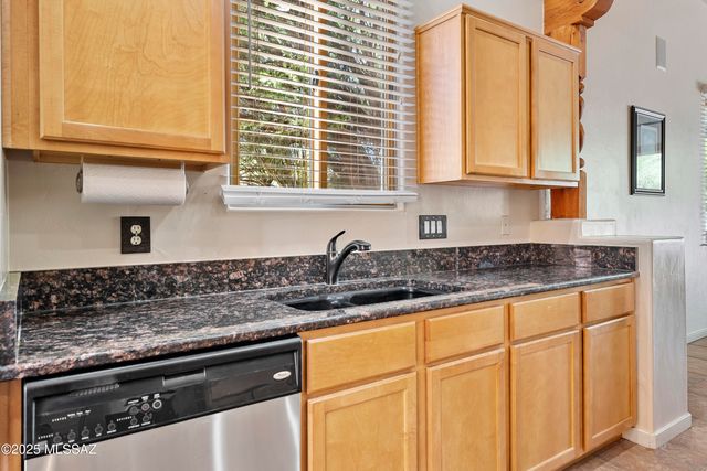 123 Geary Road, Tubac, AZ 85646