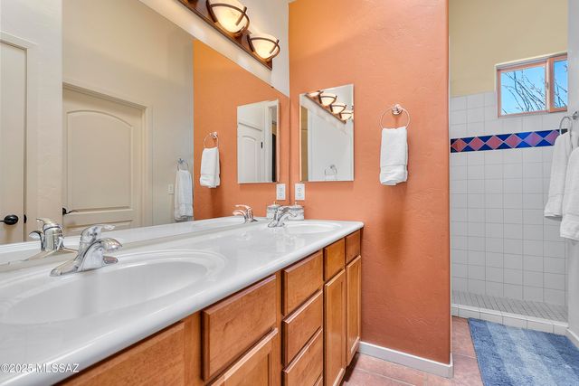 123 Geary Road, Tubac, AZ 85646